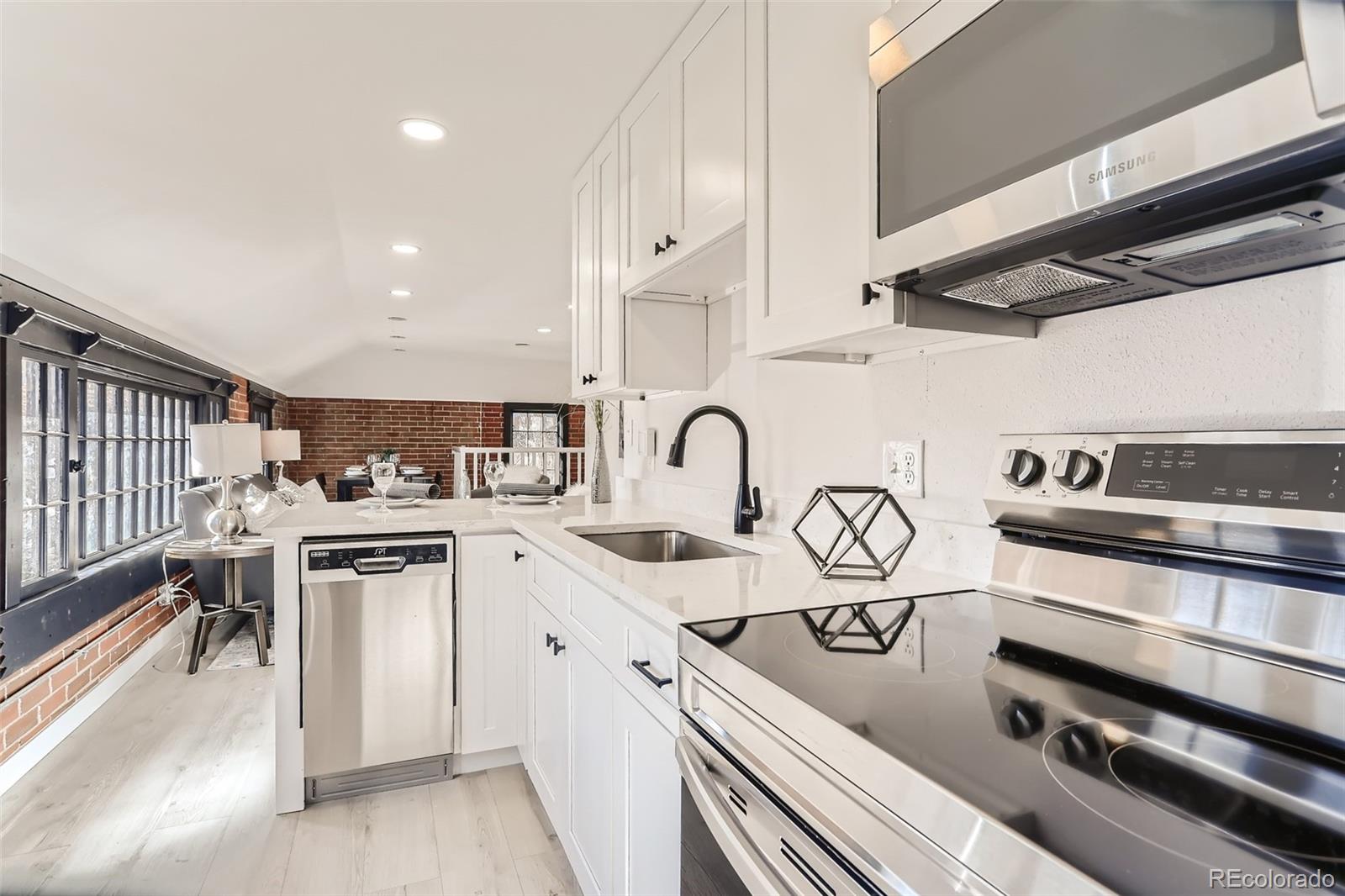Get a Cash Offer Today 39 2315 11th Kitchen