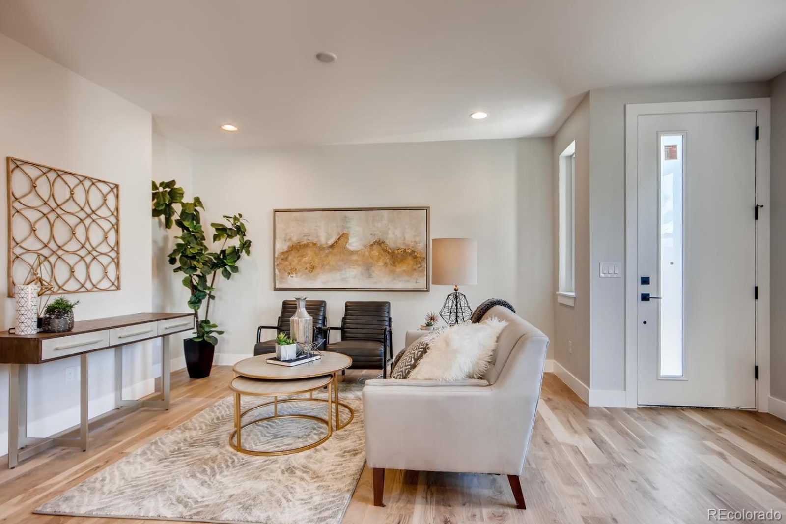1385 Raleigh Living Room
