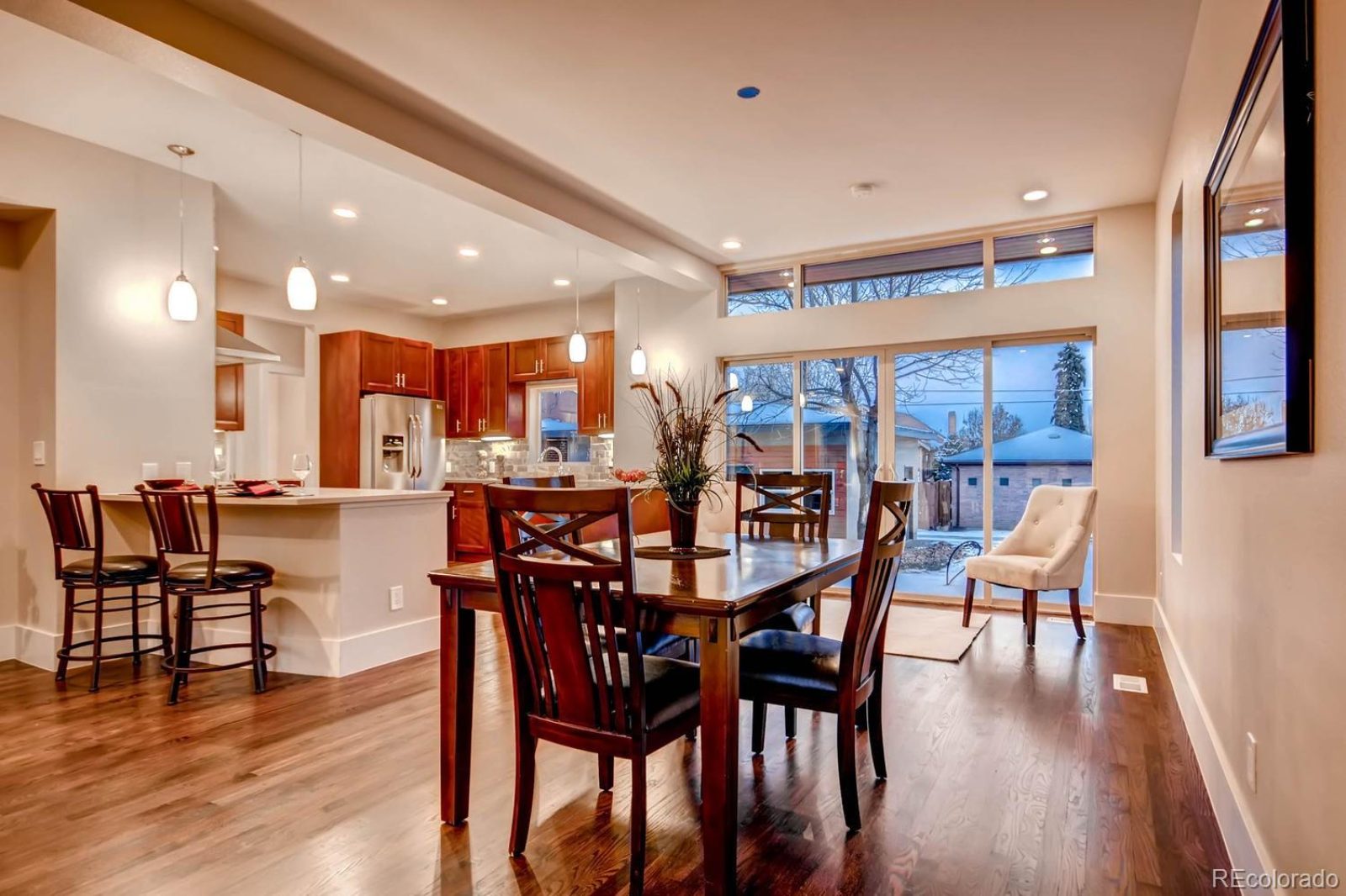 2660 King Dining to Kitchen