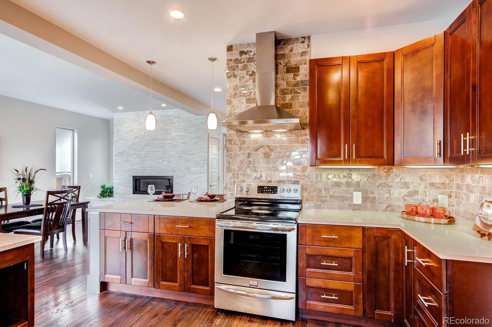 2660 King Kitchen to Dining
