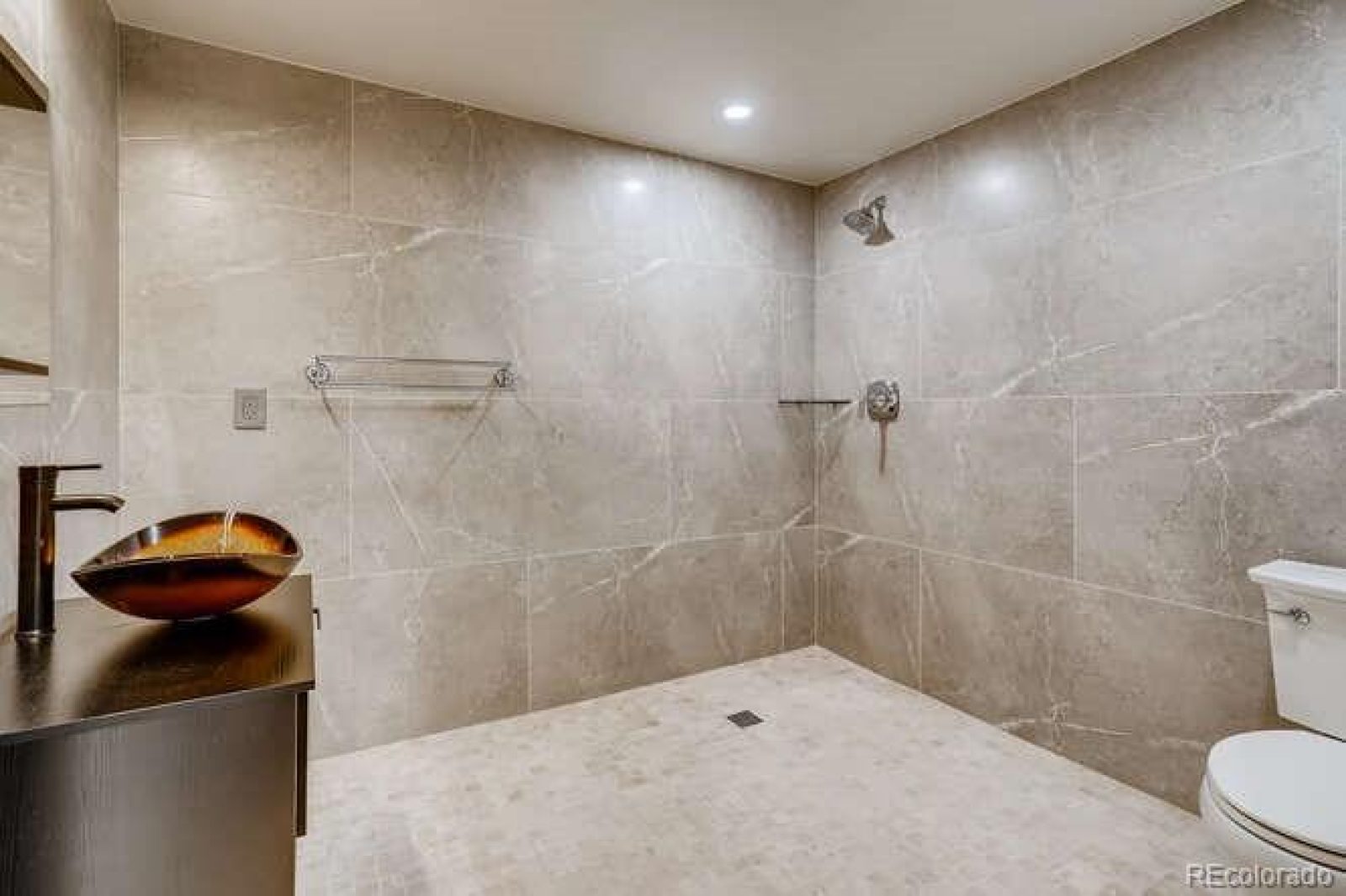 3580 Ward Basement Bathroom